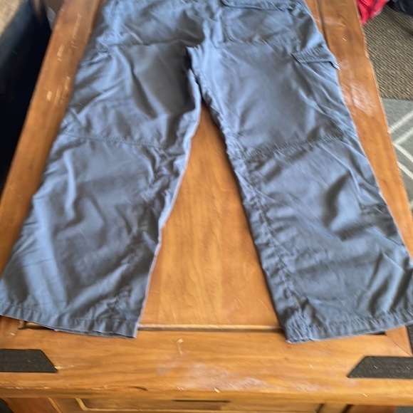 Columbia Titanium Nylon cargo Pants Size 38 - Picture 10 of 12